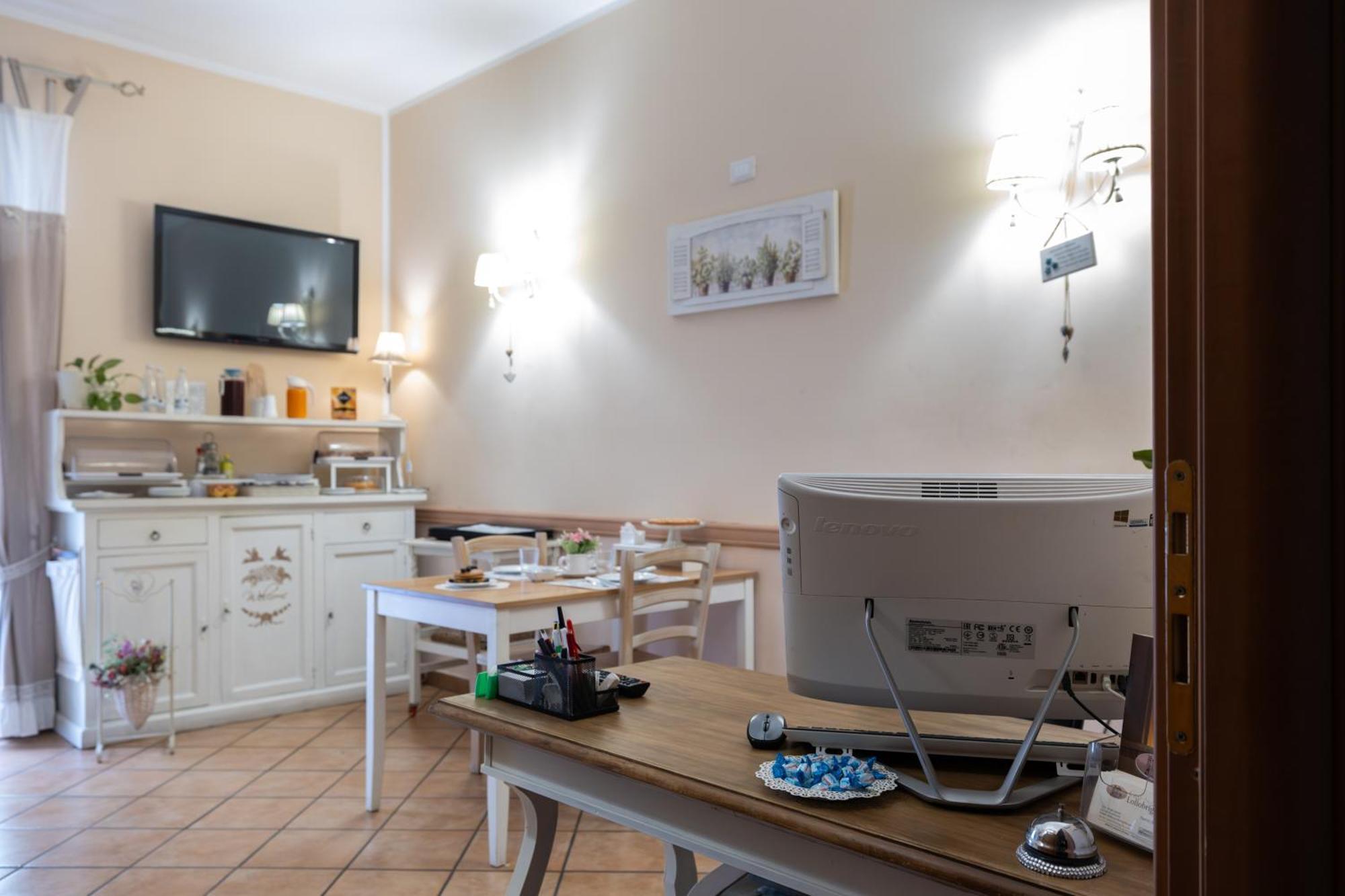 Bed and Breakfast Casa Lollobrigida Ciampino Exterior foto
